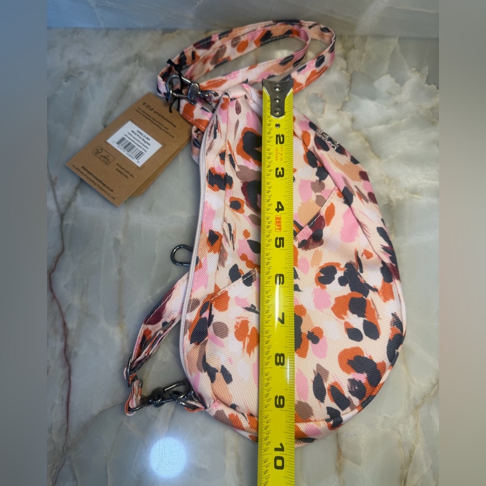 Ameribag Pink Leopard Sling Bag Healthy Back Bag - Picture 2 of 6